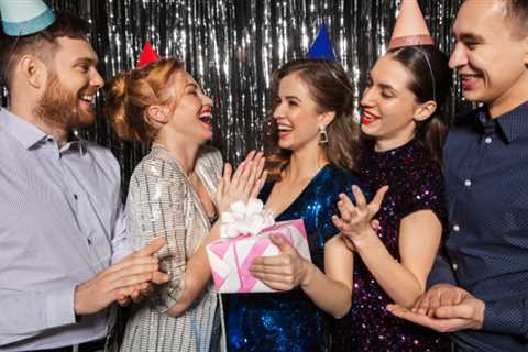 15 Cheap And Best Birthday Gifts For Friends