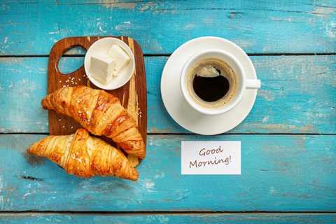 85 Best Good Morning Messages for Her to Start the Day