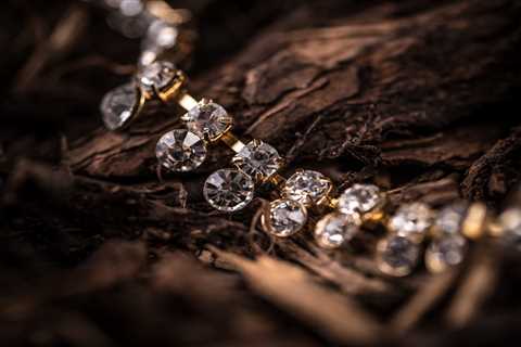 Dazzling Gold Diamond Tennis Necklace: A Timeless Beauty