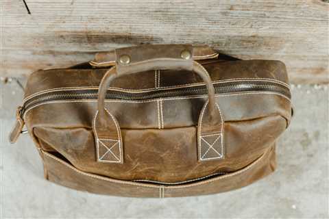 Elevate Your Style: The Timeless Sophistication of Briefcase-Style Leather Messenger Bags