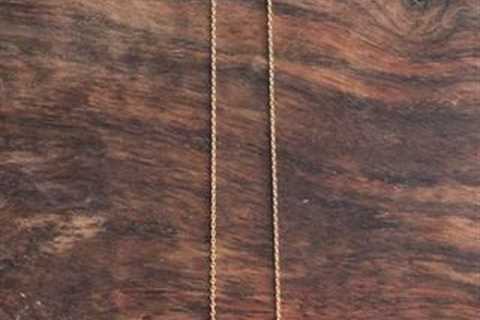 Cora Leaf Dainty Necklace - Morning Lavender