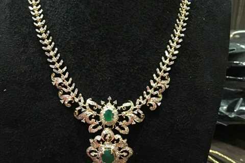 Pin by Anika Rahman on Bridal Fashion | Traditional jewelry, Gold jewelry indian, Beaded jewelry